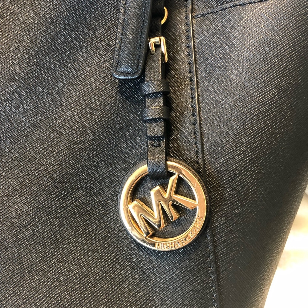Michael Kors Black Saffiano Leather Tote with Gold Logo Charm - Picture 2 of 8